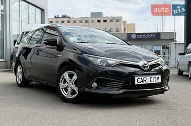 Универсал Toyota Auris 2018 в Киеве