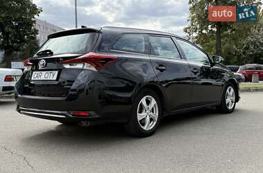 Универсал Toyota Auris 2018 в 