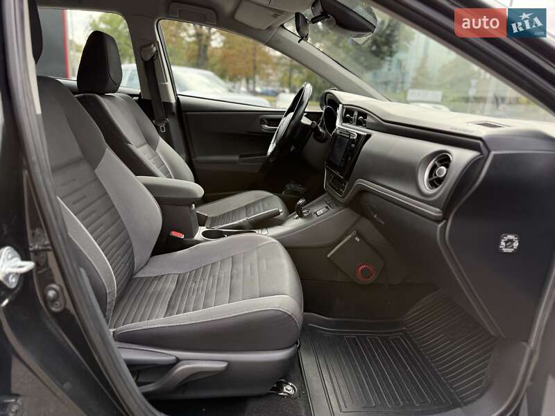 Універсал Toyota Auris 2018 в Києві фото 12 Універсал Toyota Auris 2018 в Києві