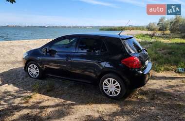 Хэтчбек Toyota Auris 2008 в 