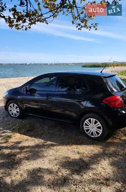 Хэтчбек Toyota Auris 2008 в 