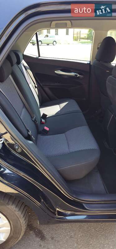 Хэтчбек Toyota Auris 2010 в Запорожье