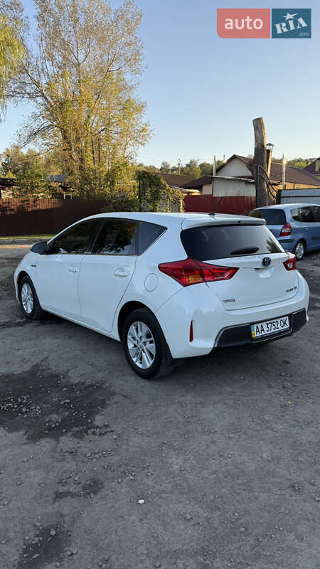 Хетчбек Toyota Auris 2014 в Василькові