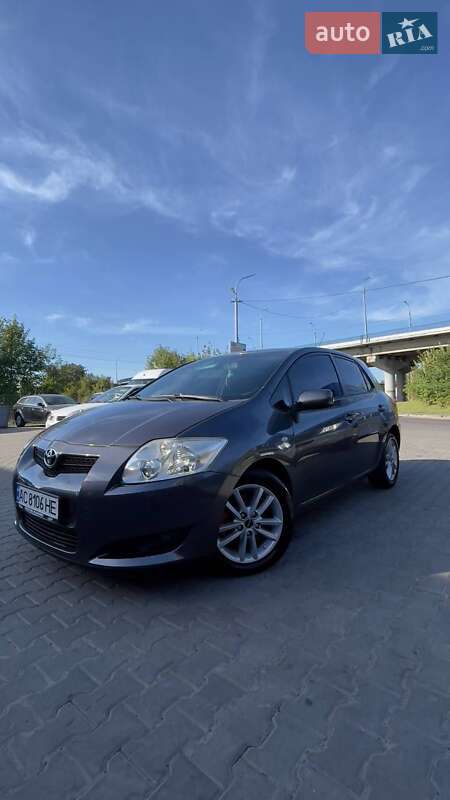 Хетчбек Toyota Auris 2008 в Луцьку