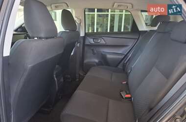 Хэтчбек Toyota Auris 2013 в 