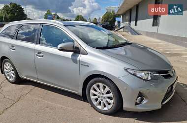 Универсал Toyota Auris 2013 в 