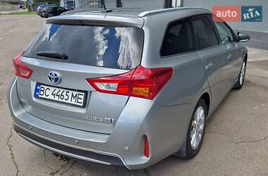 Универсал Toyota Auris 2013 в 