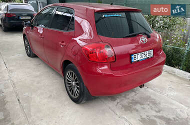 Хетчбек Toyota Auris 2007 в 