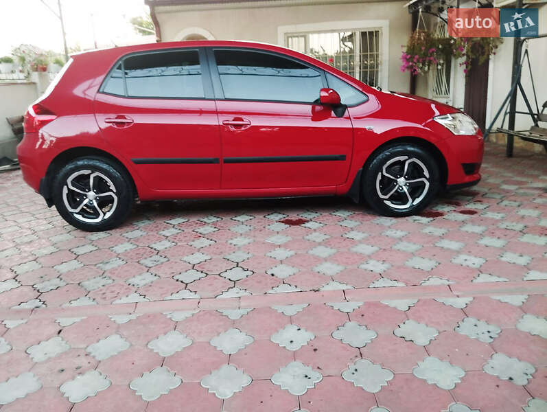 Хэтчбек Toyota Auris 2008 в Одессе