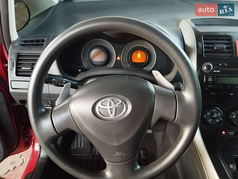 Хэтчбек Toyota Auris 2008 в Одессе