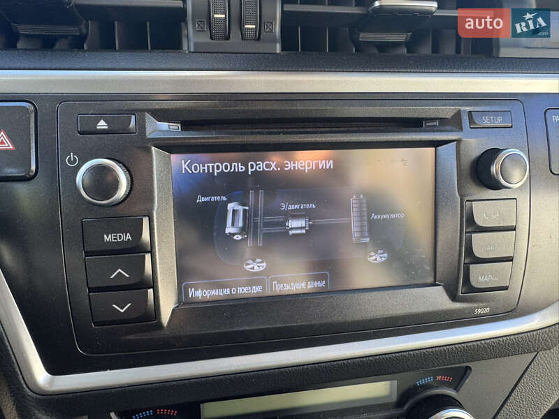 Хэтчбек Toyota Auris 2013 в Киеве