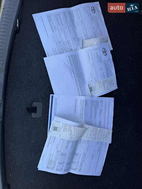 Хэтчбек Toyota Auris 2013 в Киеве