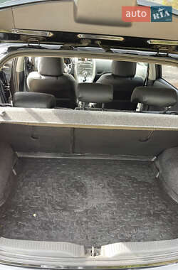 Хэтчбек Toyota Auris 2008 в 