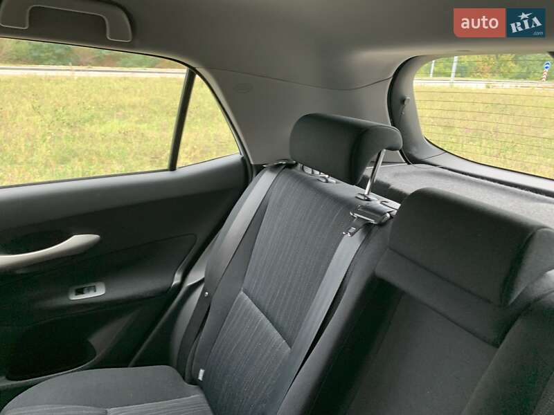 Хэтчбек Toyota Auris 2007 в Киеве