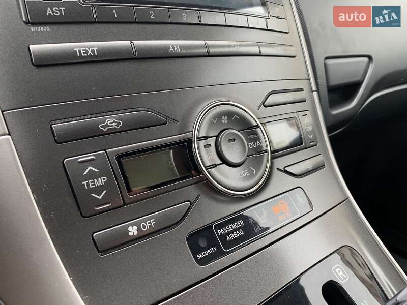 Хэтчбек Toyota Auris 2007 в Киеве