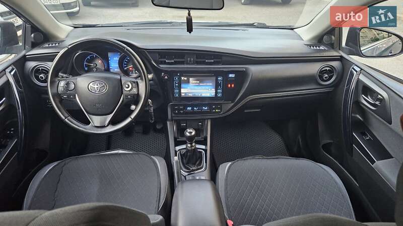Універсал Toyota Auris 2015 в Києві