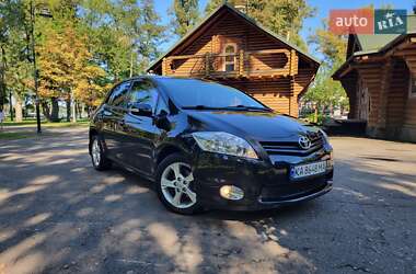 Хэтчбек Toyota Auris 2011 в Киеве