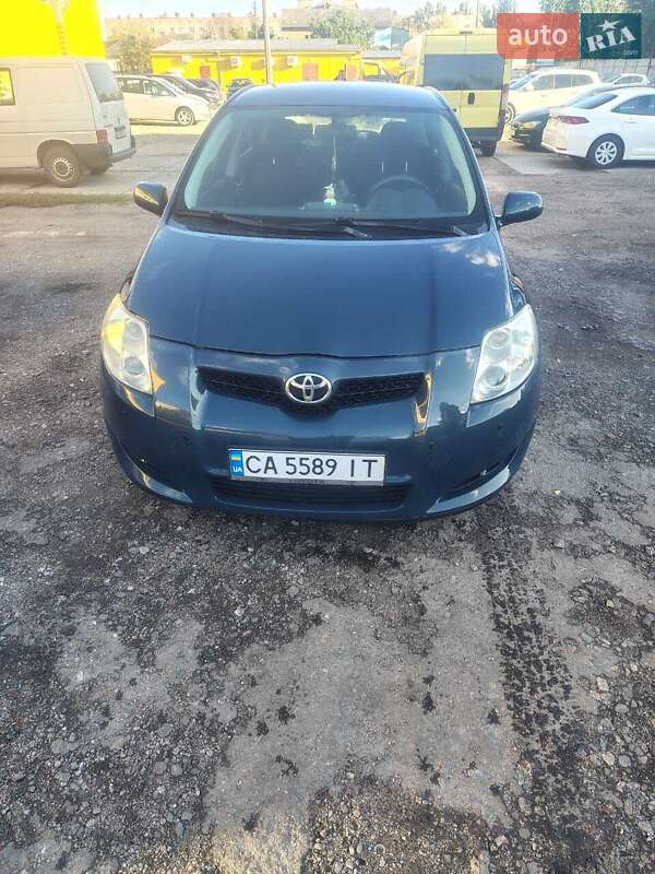 Хетчбек Toyota Auris 2008 в Черкасах фото Хетчбек Toyota Auris 2008 в Черкасах