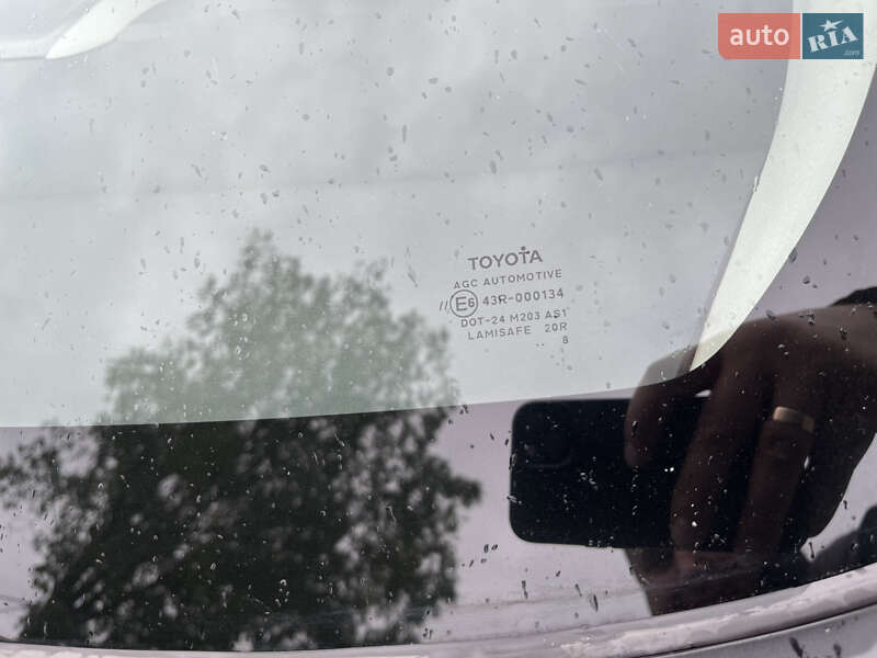 Хэтчбек Toyota Auris 2008 в Черновцах