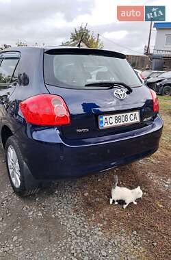 Хэтчбек Toyota Auris 2007 в 