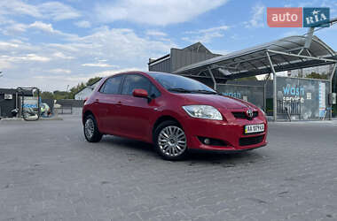 Хетчбек Toyota Auris 2007 в 