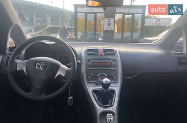 Хэтчбек Toyota Auris 2008 в 