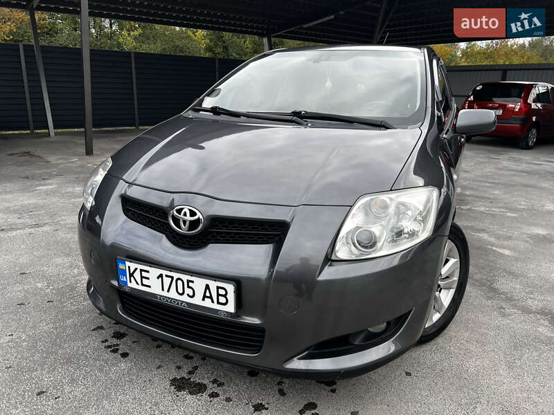 Хэтчбек Toyota Auris 2007 в Кривом Роге