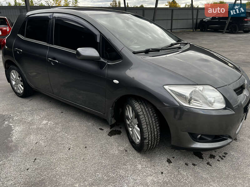 Хэтчбек Toyota Auris 2007 в Кривом Роге
