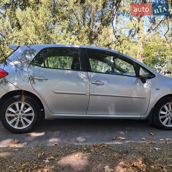 Хэтчбек Toyota Auris 2008 в Никополе фото 10 Хэтчбек Toyota Auris 2008 в Никополе