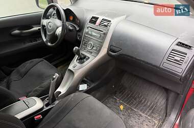 Хэтчбек Toyota Auris 2008 в 