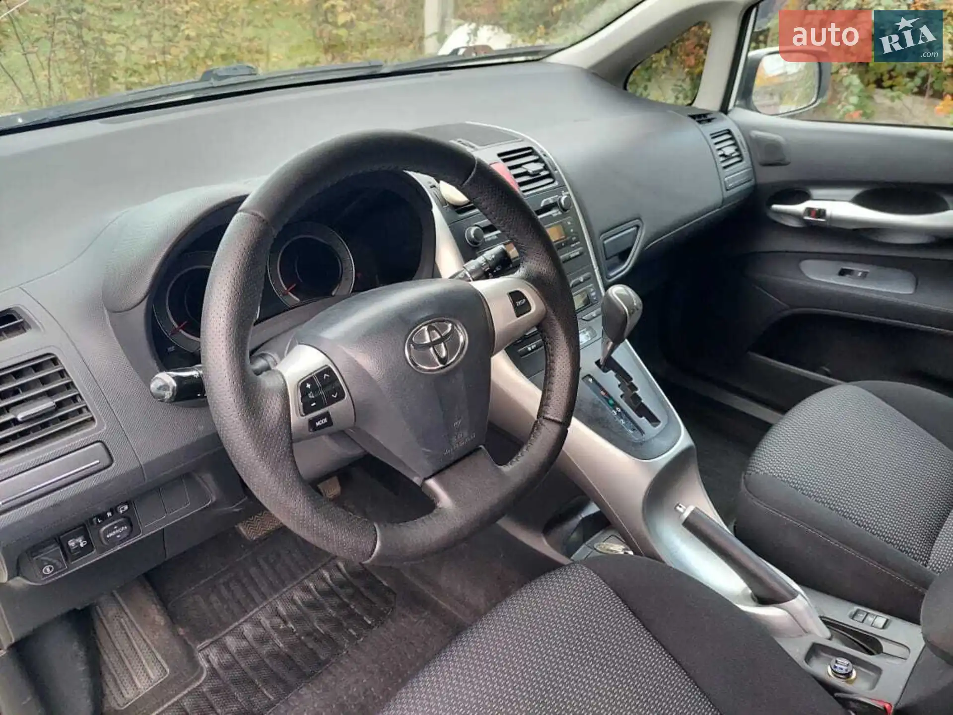 2010 Toyota Auris - мініатюра 6