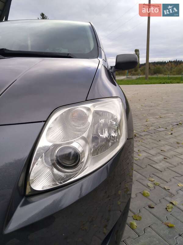 Хэтчбек Toyota Auris 2008 в Черновцах фото 16 Хэтчбек Toyota Auris 2008 в Черновцах