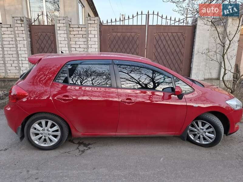 Хэтчбек Toyota Auris 2007 в Одессе