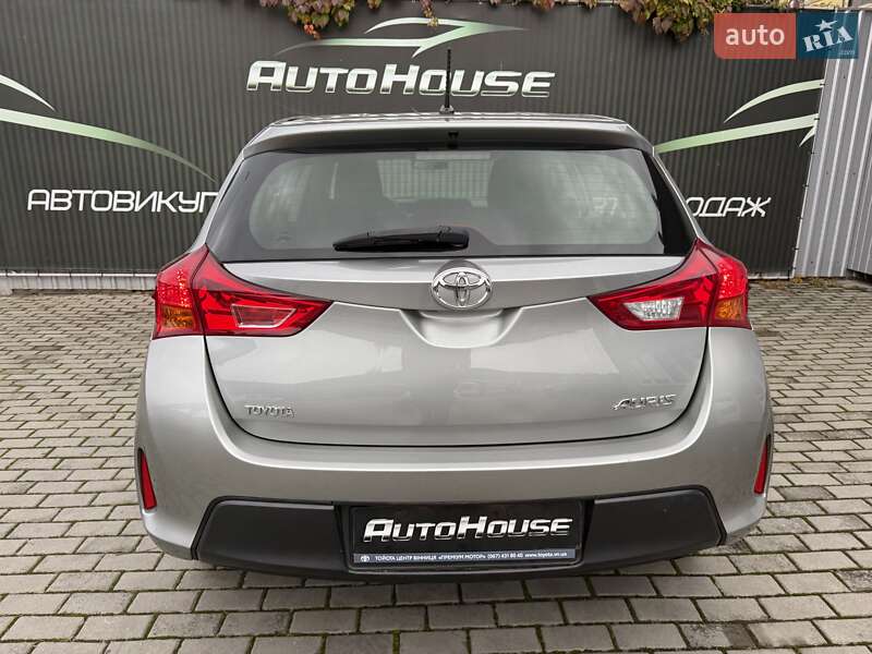 Хэтчбек Toyota Auris 2014 в Виннице