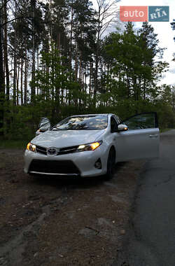 Хетчбек Toyota Auris 2013 в Києві