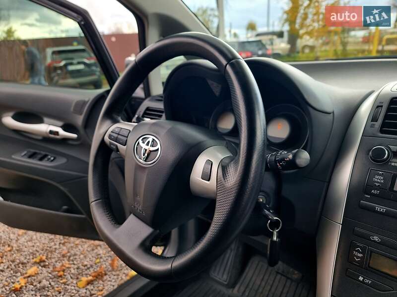 Хэтчбек Toyota Auris 2011 в Виннице фото 33 Хэтчбек Toyota Auris 2011 в Виннице