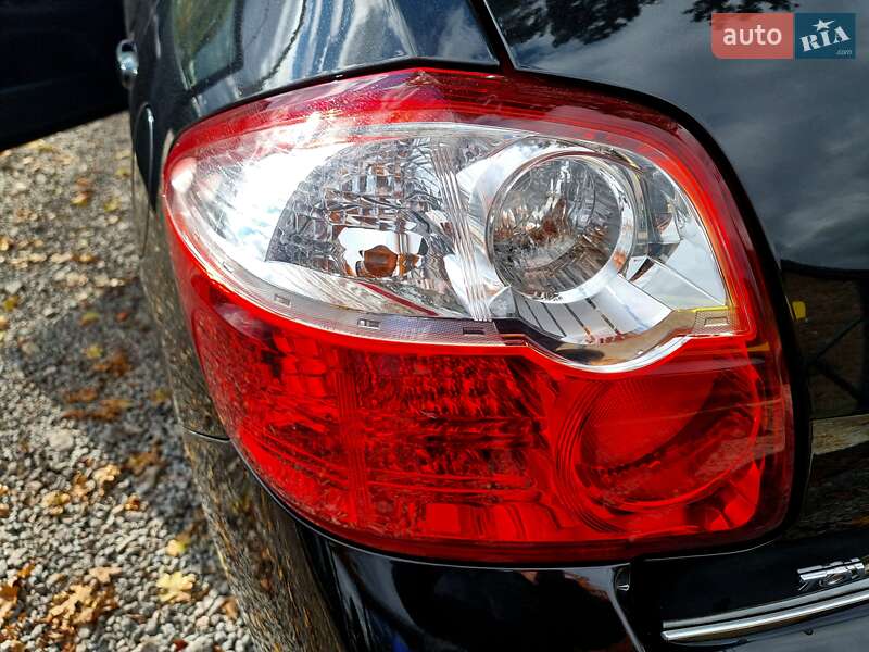 Хэтчбек Toyota Auris 2011 в Виннице фото 36 Хэтчбек Toyota Auris 2011 в Виннице