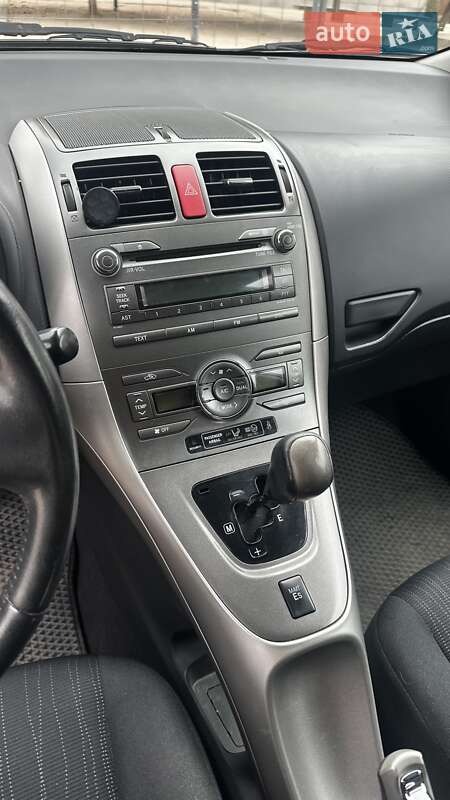Хэтчбек Toyota Auris 2008 в Харькове