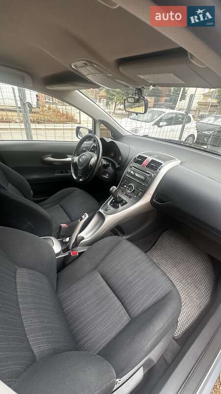 Хэтчбек Toyota Auris 2008 в Харькове