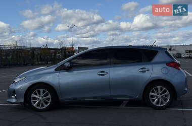 Хэтчбек Toyota Auris 2013 в Львове