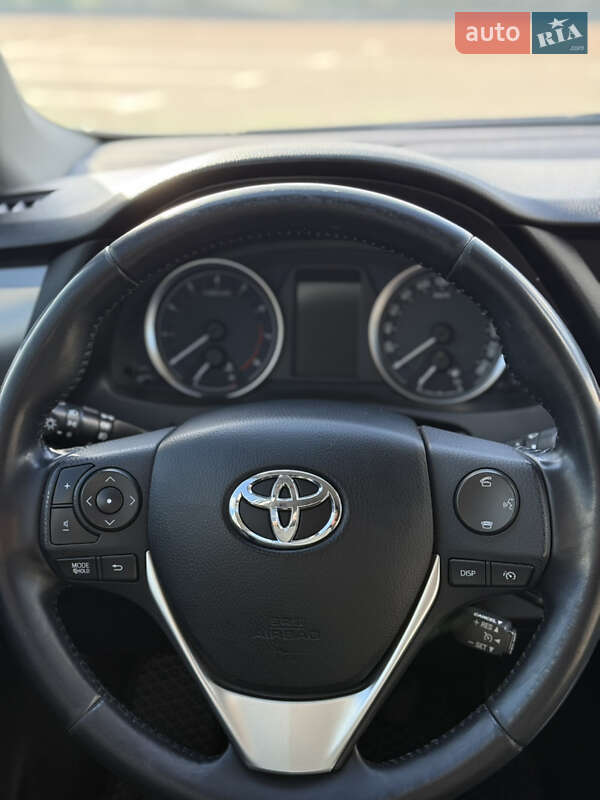 Хэтчбек Toyota Auris 2013 в Львове фото 16 Хэтчбек Toyota Auris 2013 в Львове