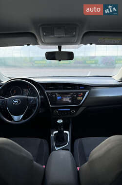 Хэтчбек Toyota Auris 2013 в Львове