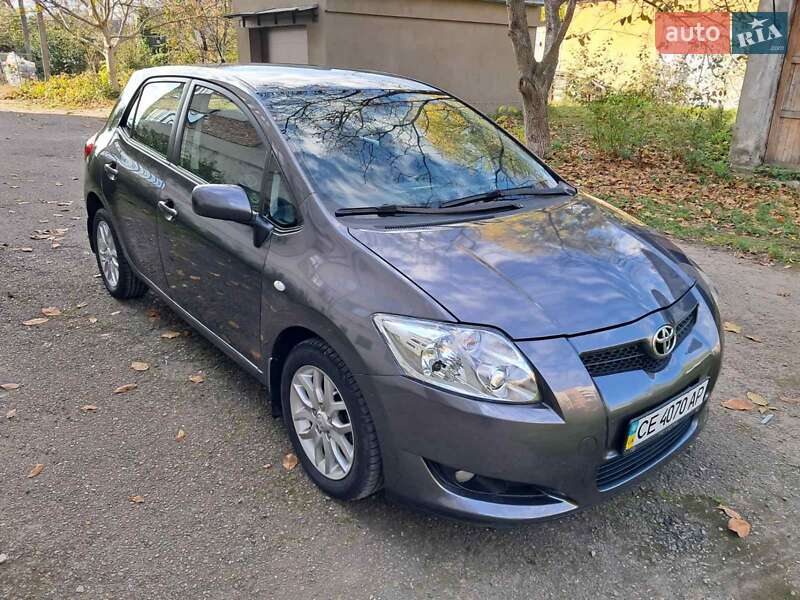 Хэтчбек Toyota Auris 2008 в Чернигове