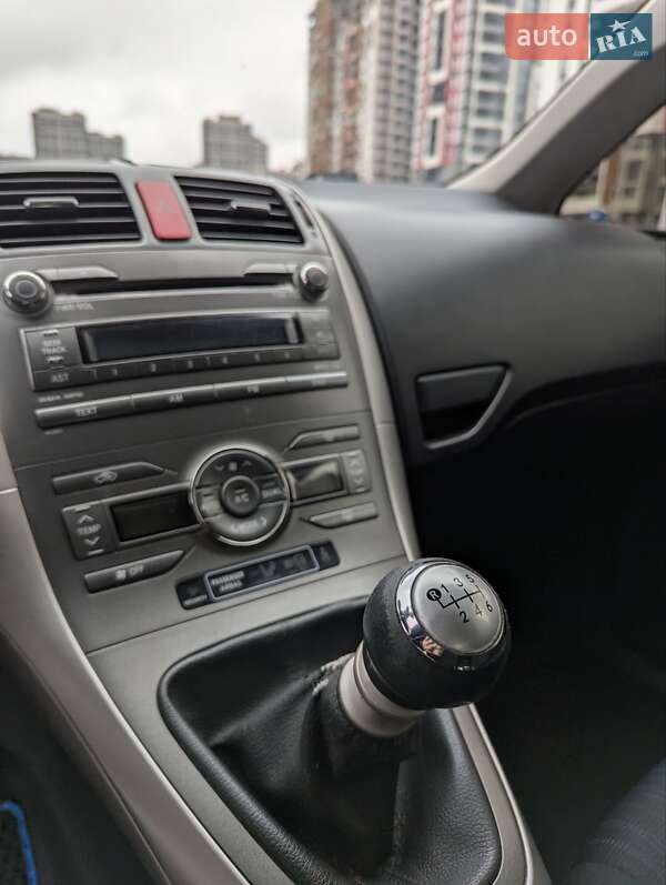 Хэтчбек Toyota Auris 2008 в Киеве