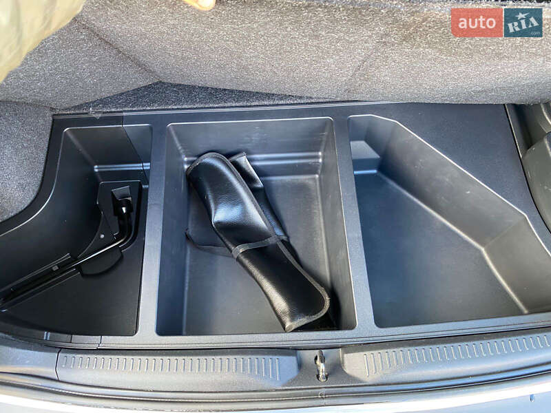 Хэтчбек Toyota Auris 2011 в Ровно фото 40 Хэтчбек Toyota Auris 2011 в Ровно