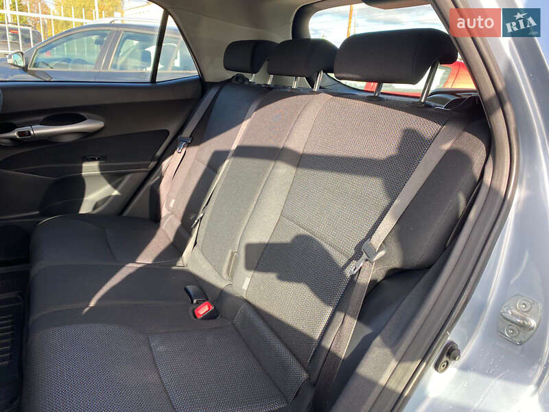 Хэтчбек Toyota Auris 2011 в Ровно фото 50 Хэтчбек Toyota Auris 2011 в Ровно