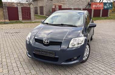 Хэтчбек Toyota Auris 2008 в Стрые