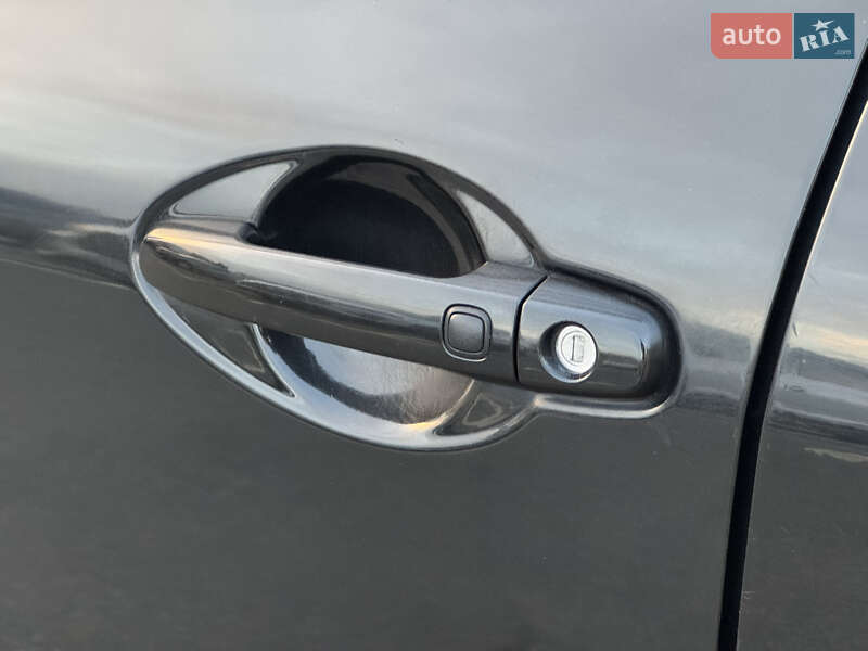 Хэтчбек Toyota Auris 2008 в Киеве фото 30 Хэтчбек Toyota Auris 2008 в Киеве