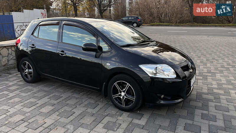 Хэтчбек Toyota Auris 2008 в Хмельницком
