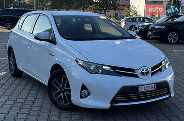 Хэтчбек Toyota Auris 2013 в Луцке